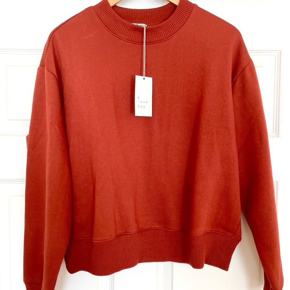 Cinnamon Crewneck